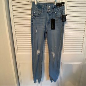 NWT • Kendall + Kylie • Skinny Jeans • Sz 26/27